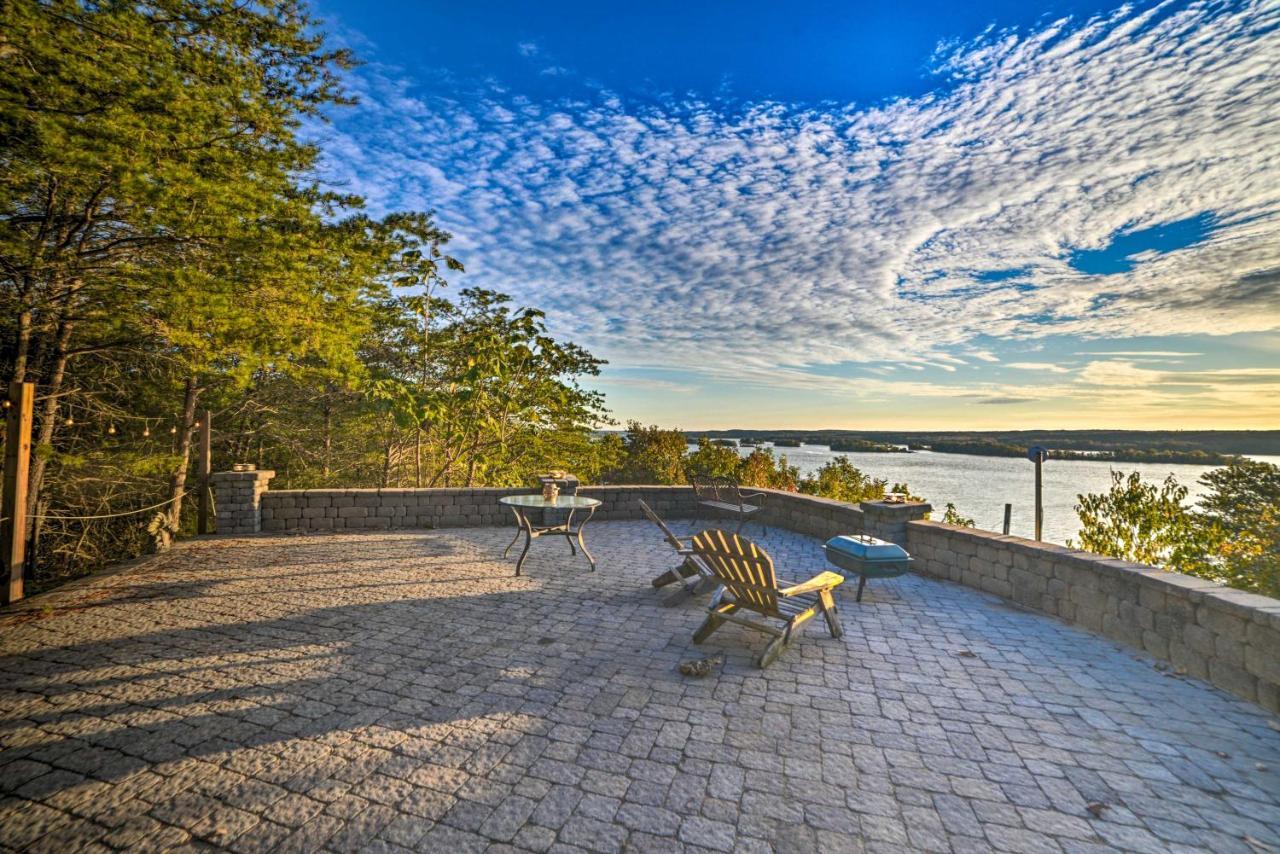 Вілла Historic Cabin With Stunning Kentucky Lake View Waverly Екстер'єр фото